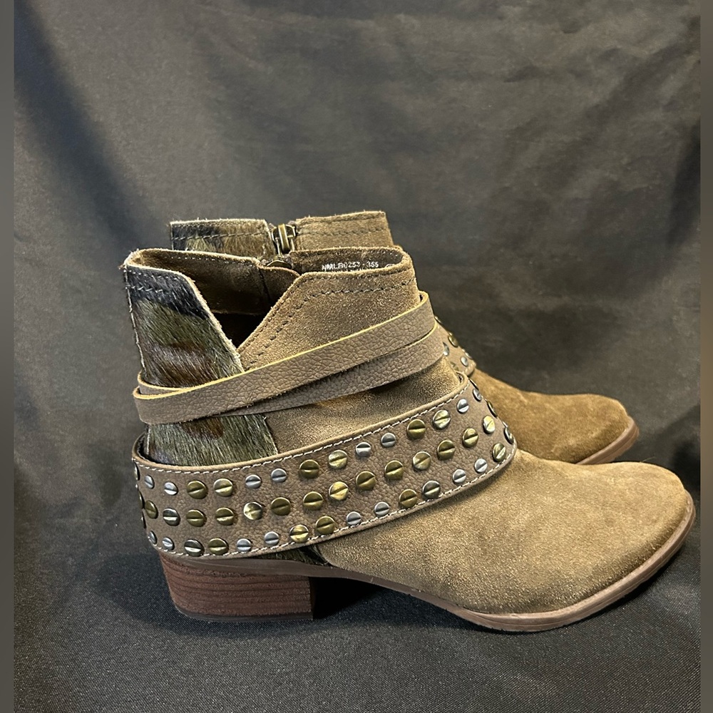 Naughty Monkey Crimson Bootie in Brown and Camo - Women’s Size 7